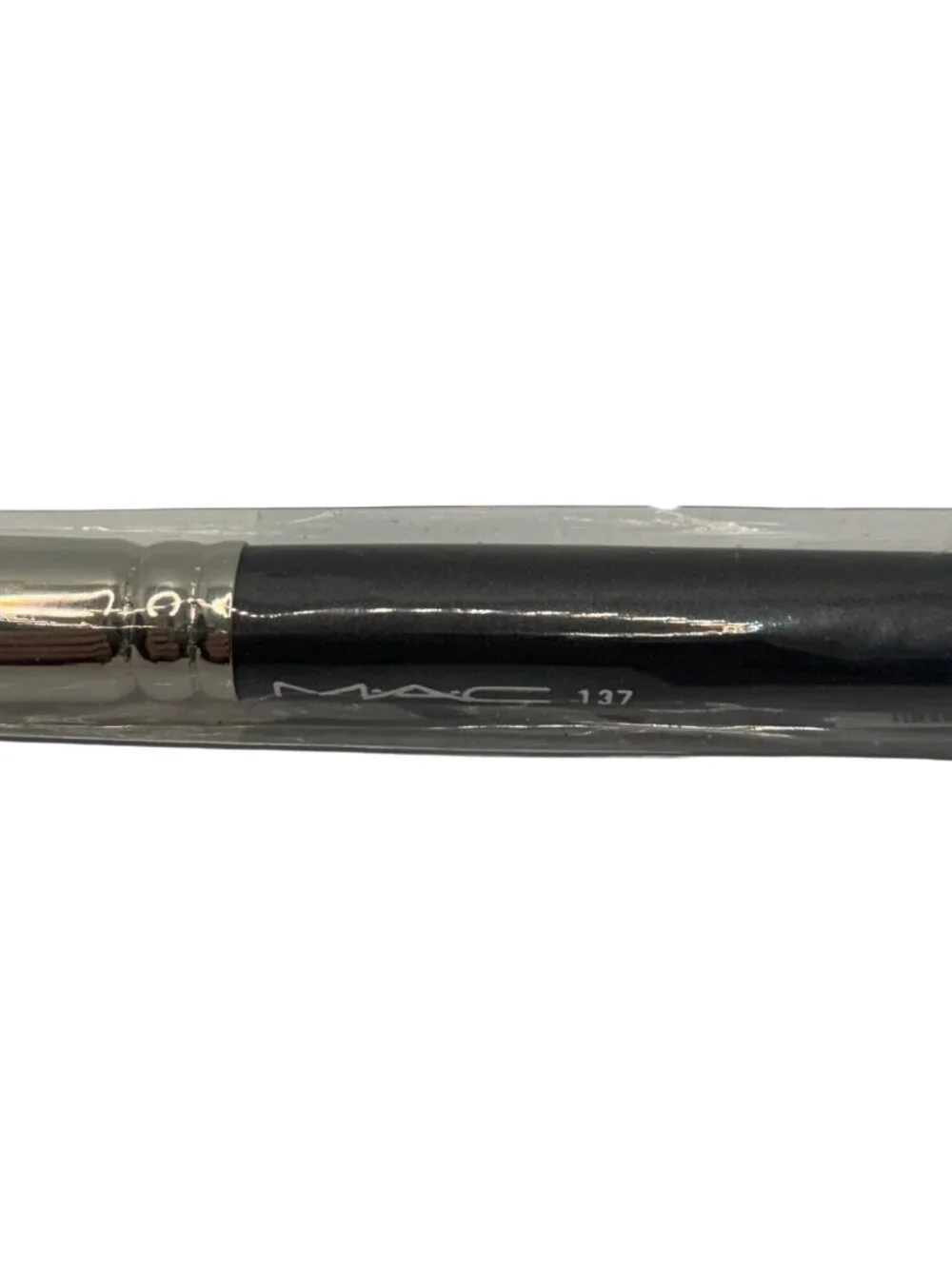 NWT MAC 137 Long Blending Cheek Brush Natural Goat Hair RARE DISCONTINUED